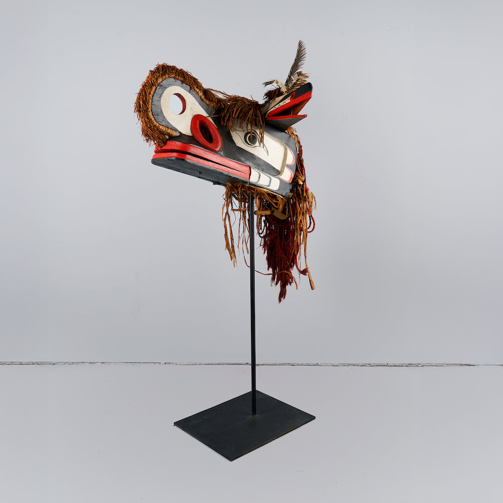 Three Figure Crooked Beak