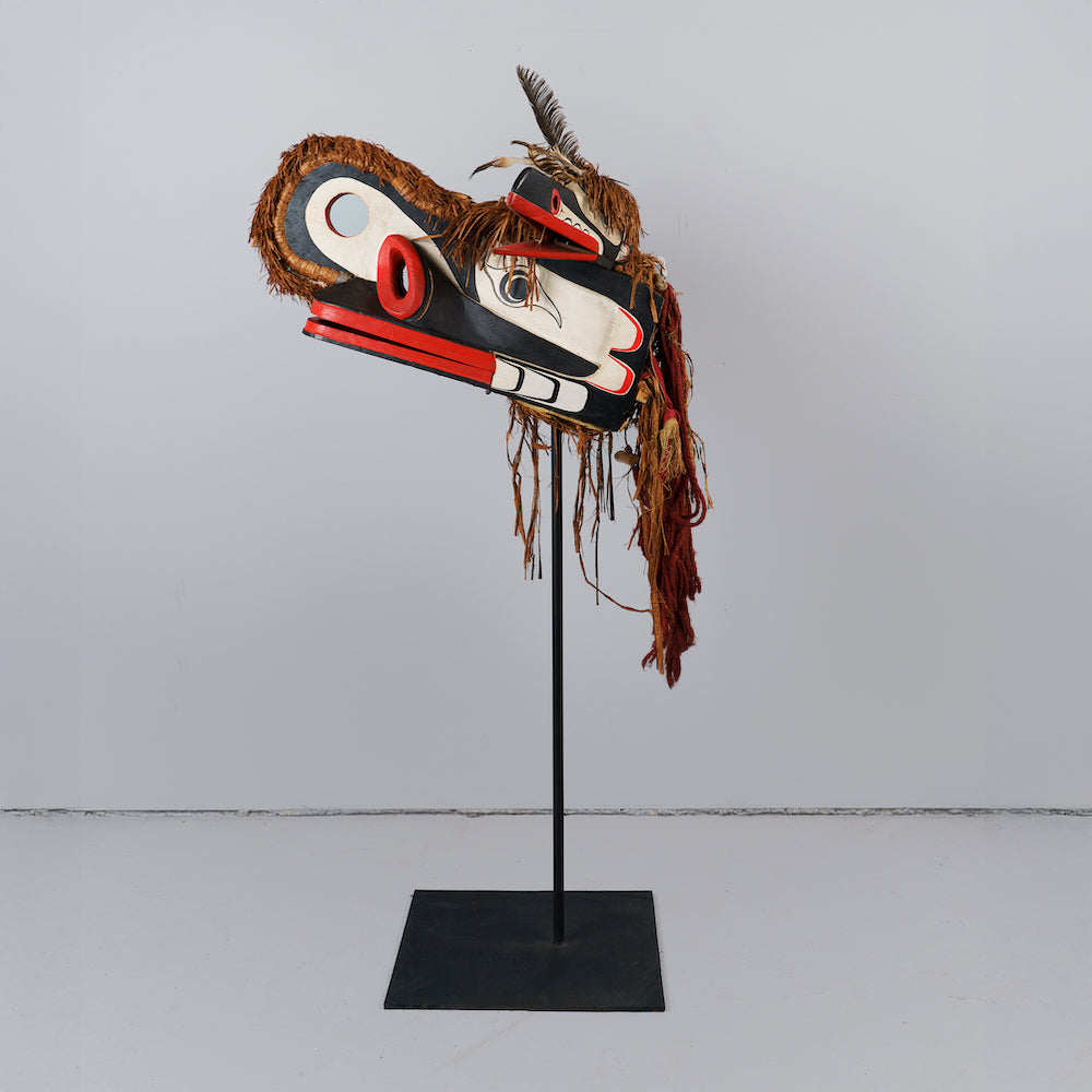 Three Figure Crooked Beak
