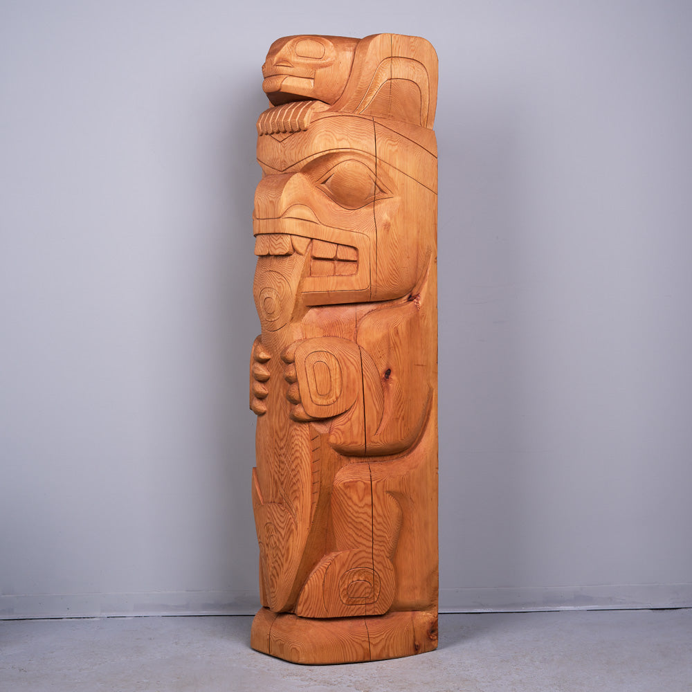 Bear with Salmon Totem Pole – Douglas Reynolds Gallery